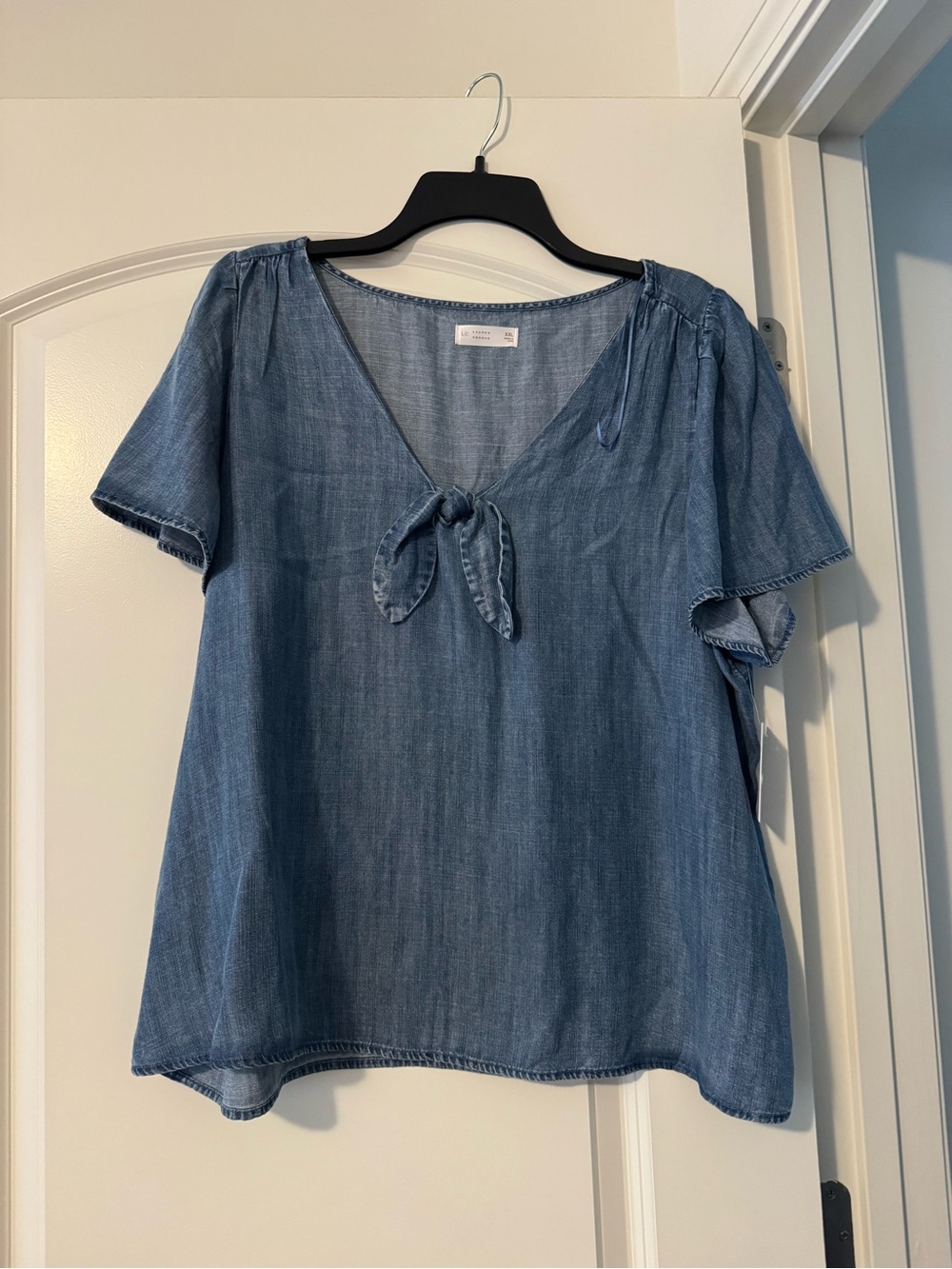 LC Lauren Conrad Light Blue Denim-Style Tie Front Flutter Sleeve Top